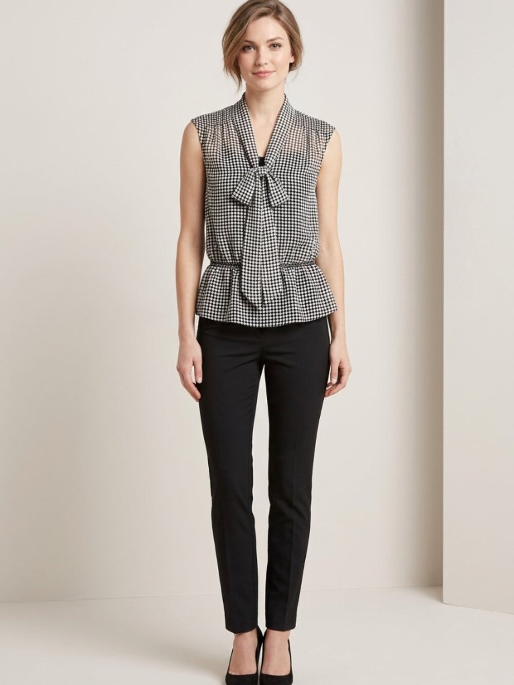 Max Studio Black & White Polka Dot Tie-Neck Sleeveless Peplum Top Size Small